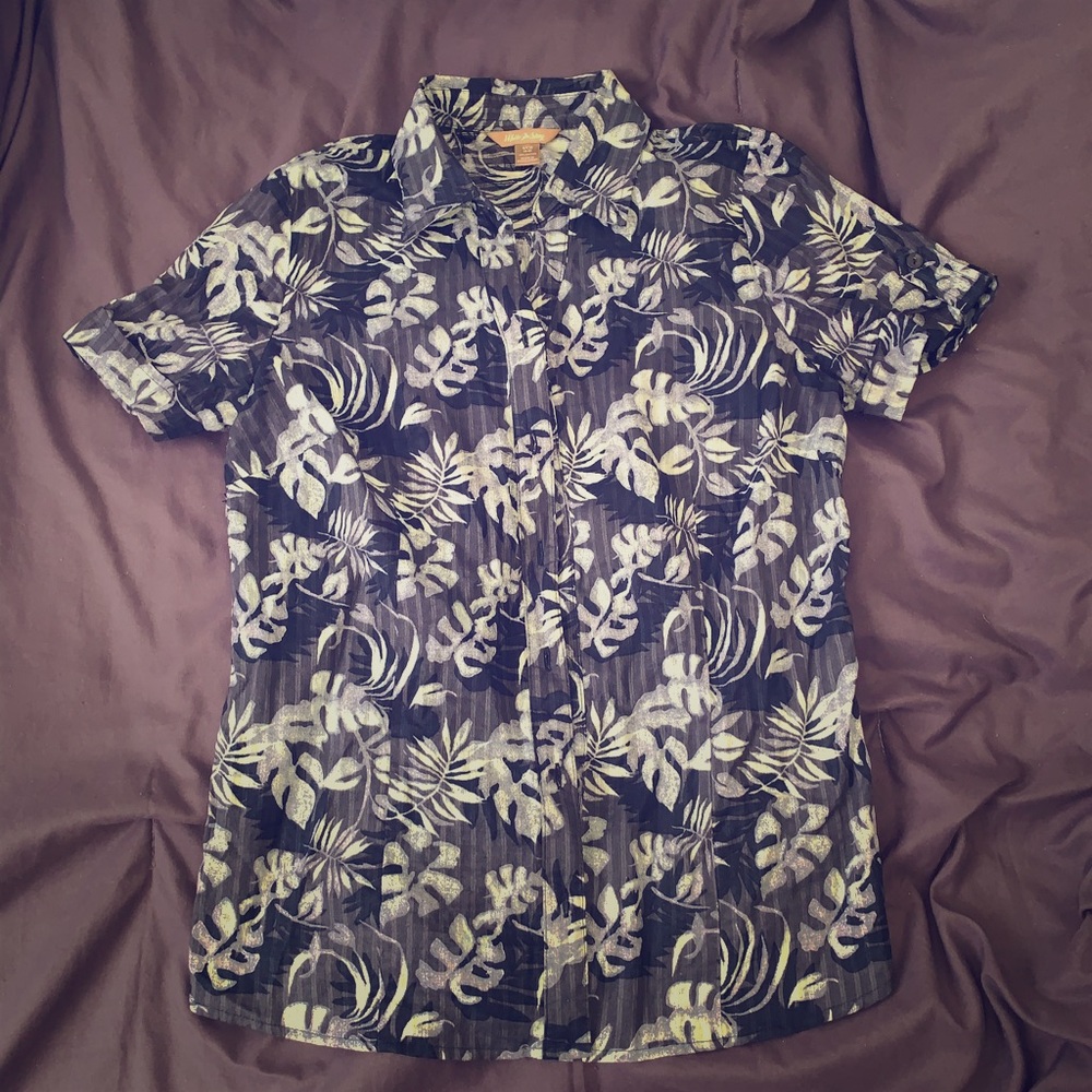 Button down White Stag floral shirt